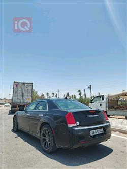 کرایسلەر 300